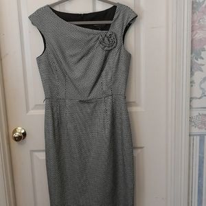 Cute dress with asymmetrical bodice